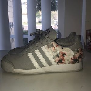 Floral Adidas Somoa